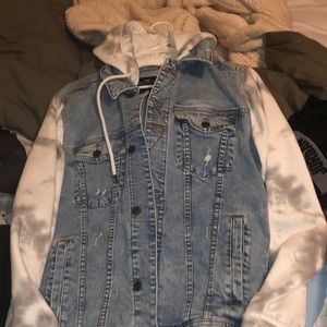 Hollister Jean jacket not worn ADULT MEDIUM